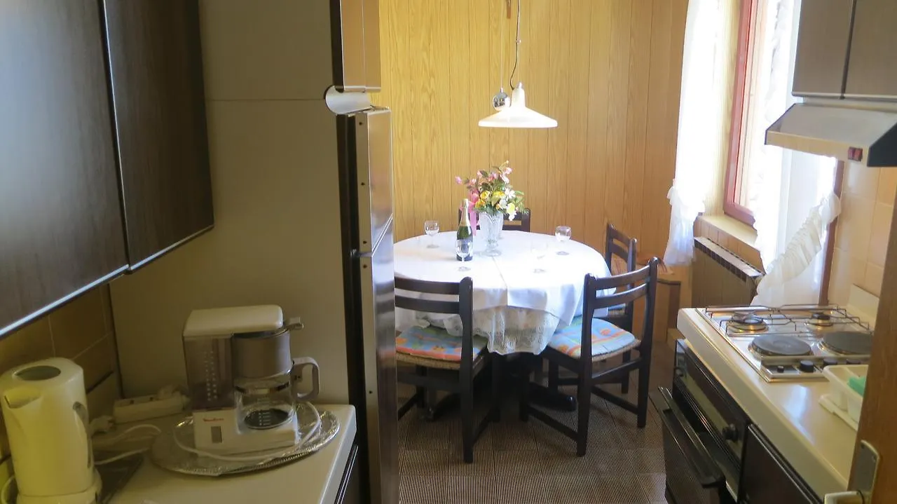 Apartments Mirjana With Sea View Malinska