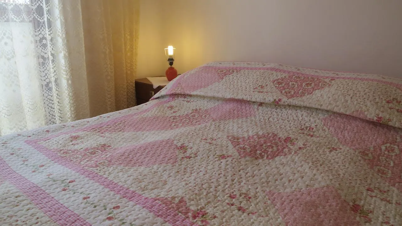 Apartments Mirjana With Sea View Malinska