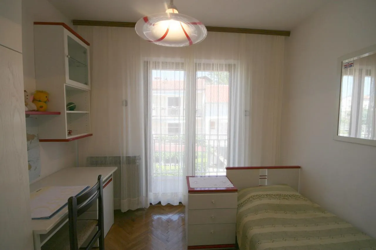 Apartments Mirjana With Sea View Malinska Kroatien