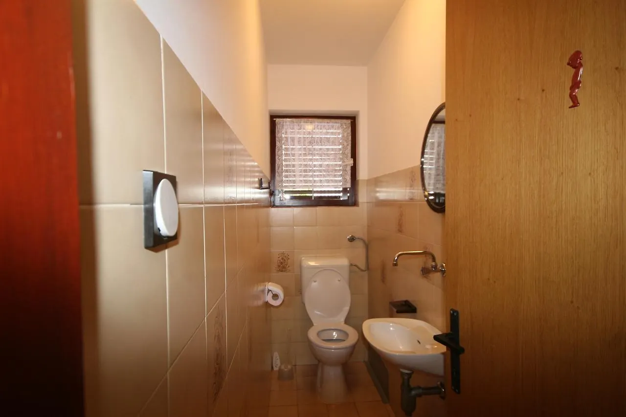Apartments Mirjana With Sea View Malinska