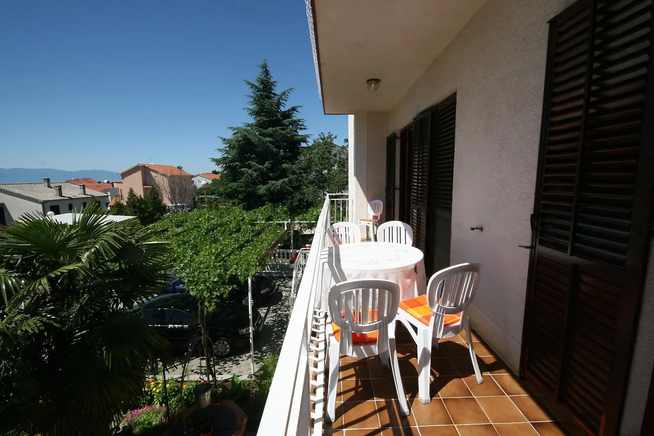 Apartments Mirjana With Sea View Malinska