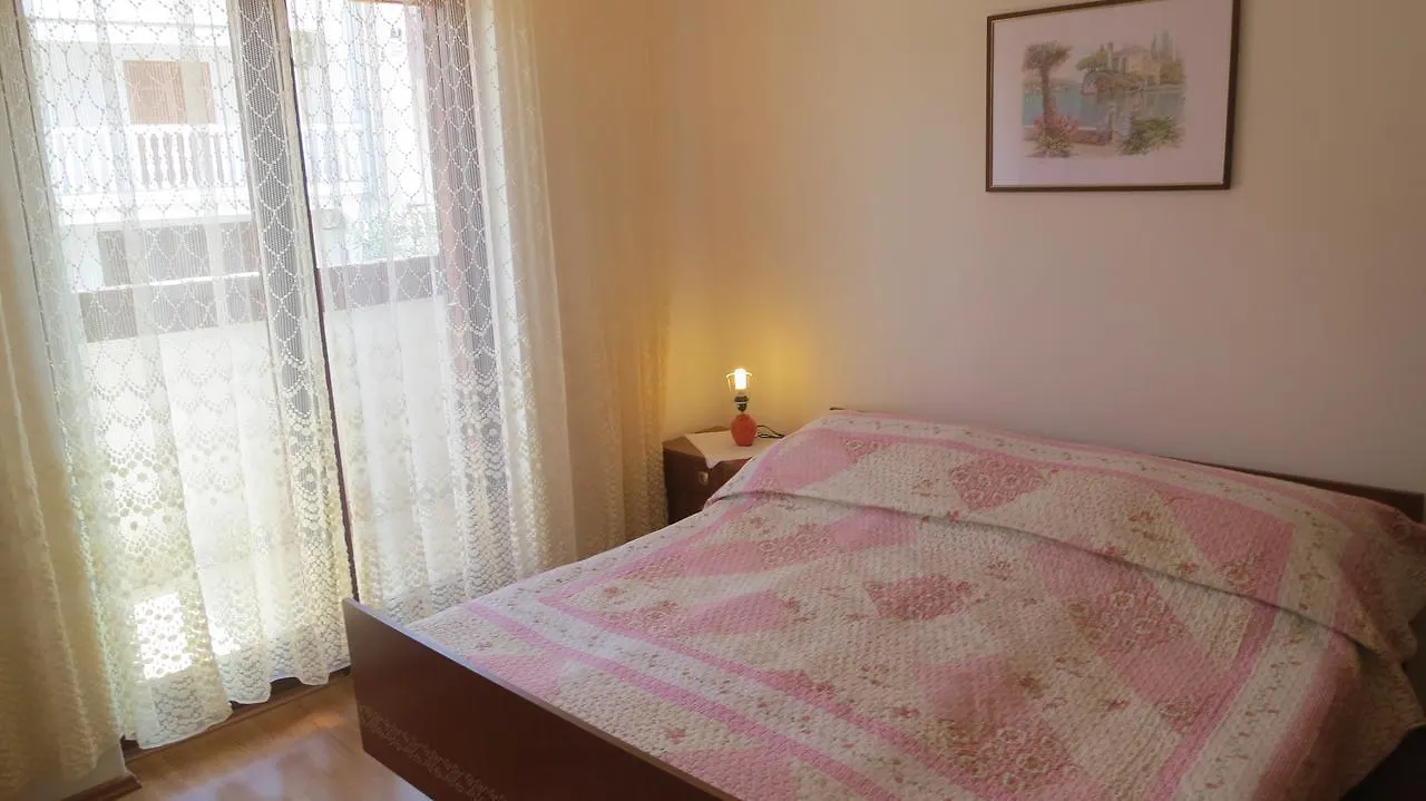 Apartments Mirjana With Sea View Malinska Kroatien
