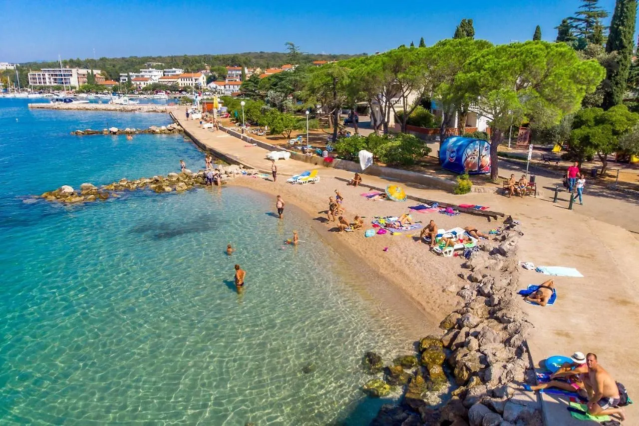 Apartments Mirjana With Sea View Malinska Kroatien